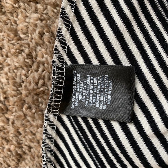 Mossimo 👗 - Picture 4 of 4